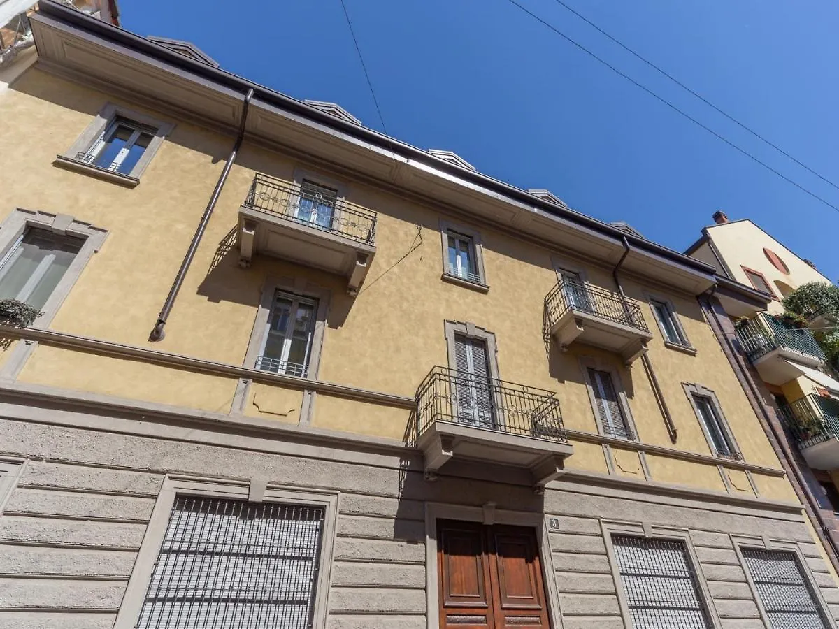The Best Rent - Spacious Three-Bedroom Apartment With Terrace Milan