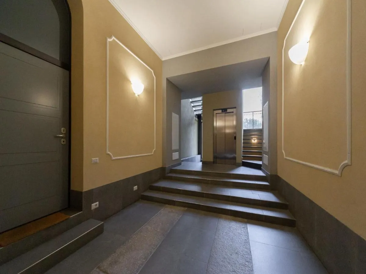The Best Rent - Spacious Three-Bedroom Apartment With Terrace Milan